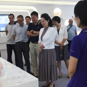 致公党北京市委就“推动北京‘两区’建设”到海淀区调研