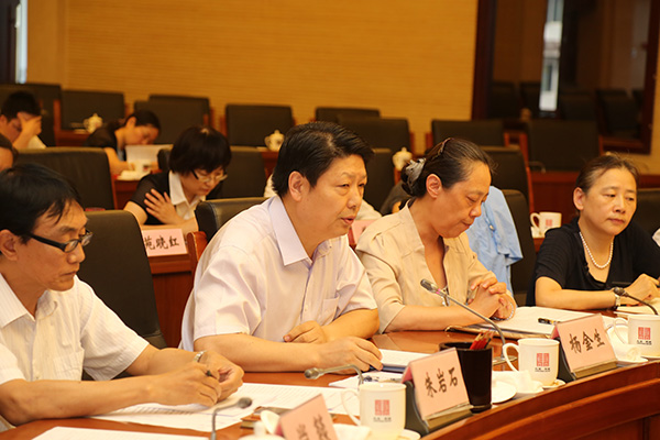 7月25日，杨金生参加党派团体协商通报会.jpg