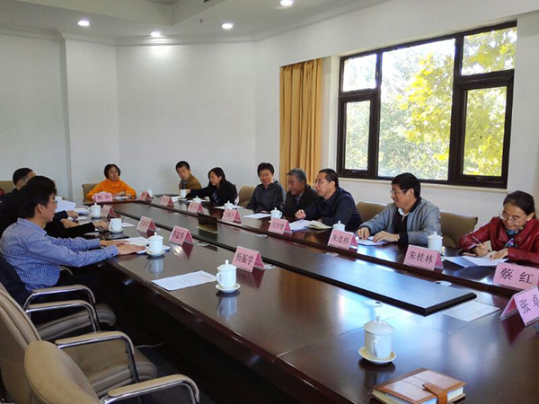 2018年10月9日，致公党北京市委赴怀柔区开展美丽乡村建设民主监督专题调研-2.jpg