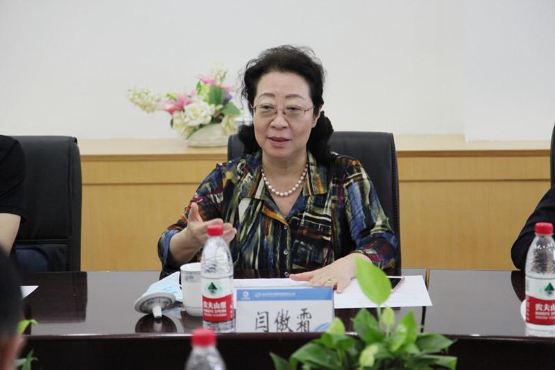20210528致公党北京市委开展“北京智能化供热技术路径与政策研究”调研2_副本.jpg