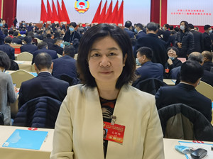 毛颖梅.jpg