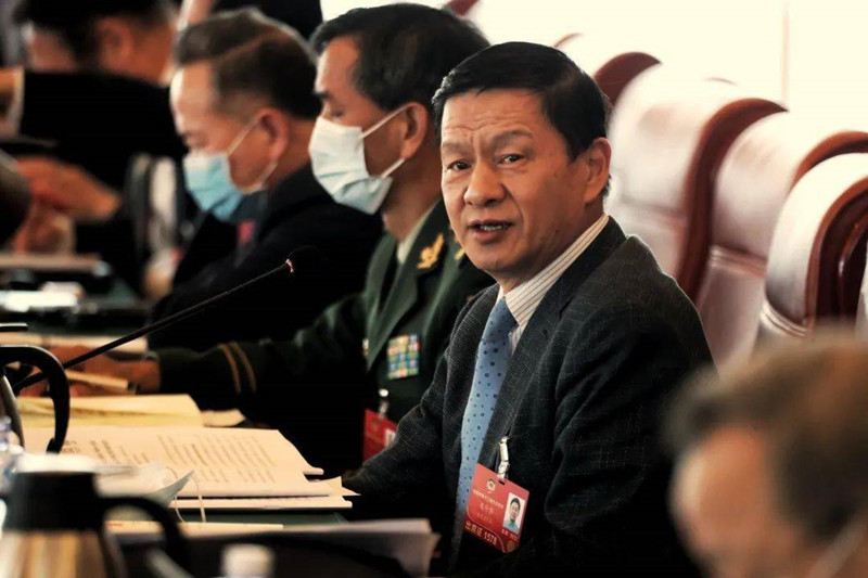 陈仲强_副本.jpg