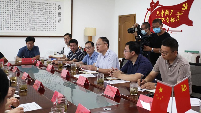 20220801通州区政协主席张德启到致公党通州区工委走访调研3_800.jpg