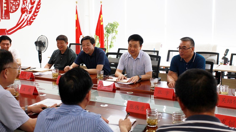 20220801通州区政协主席张德启到致公党通州区工委走访调研4_800.jpg