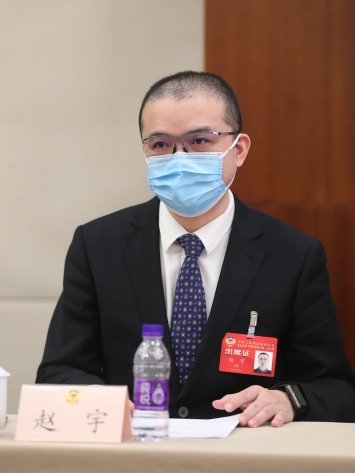 赵宇_副本.jpg