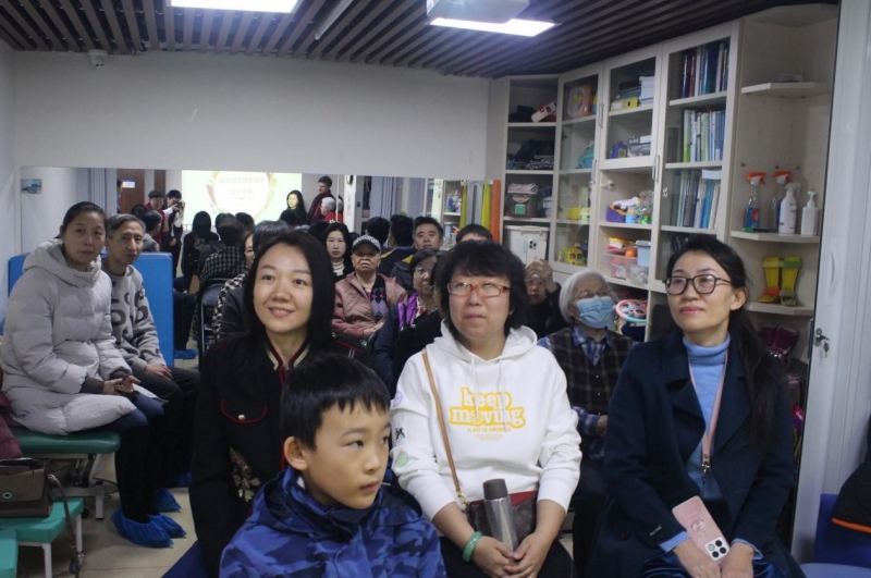 20230318致公党北京市西城区委第十一、十三支部联合开展“学雷锋”暨“京致阅读”赠书活动_副本.jpg