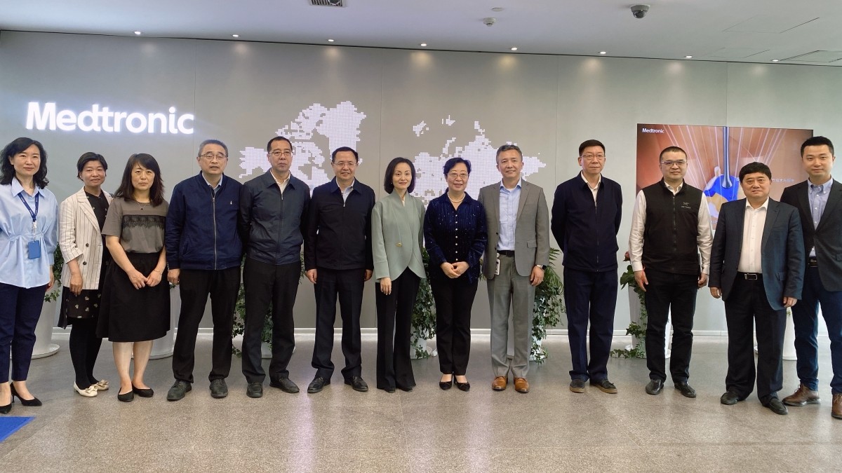 20230512闫傲霜带队就推动医药健康产业高质量发展赴上海、江苏调研-在美敦力集团调研_1200.jpg