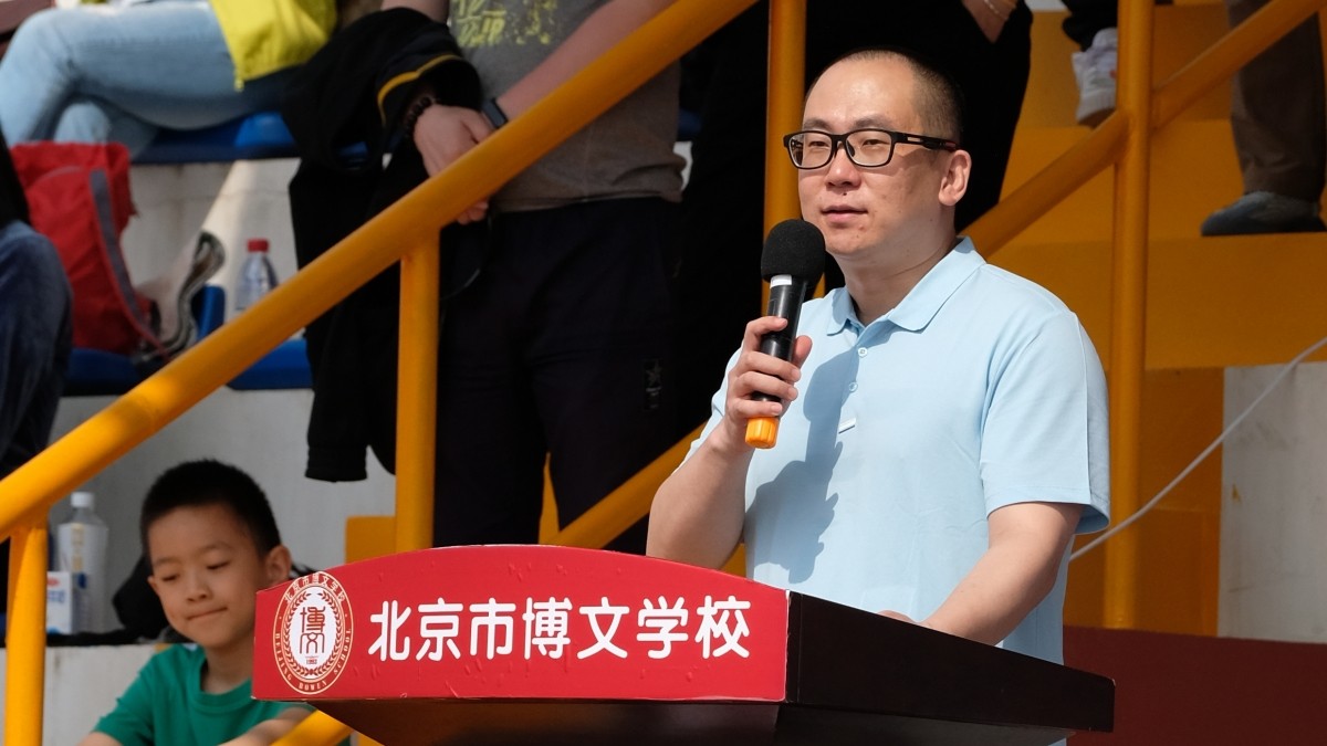 运动员代表张牧戈宣誓_副本.jpg