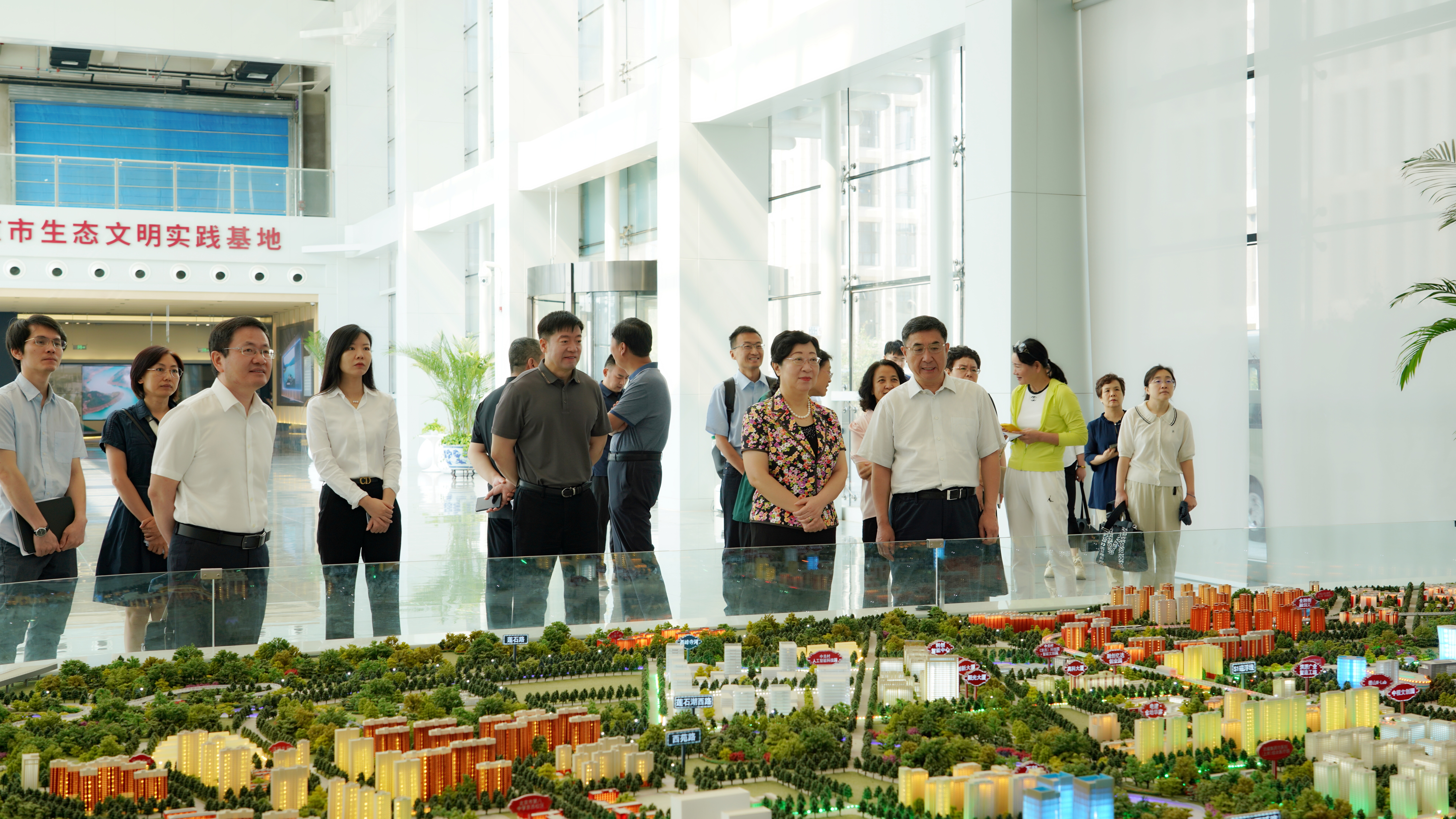 20240703闫傲霜赴门头沟区开展“8+1”行动调研座谈会-调研京西智谷科技园.JPG