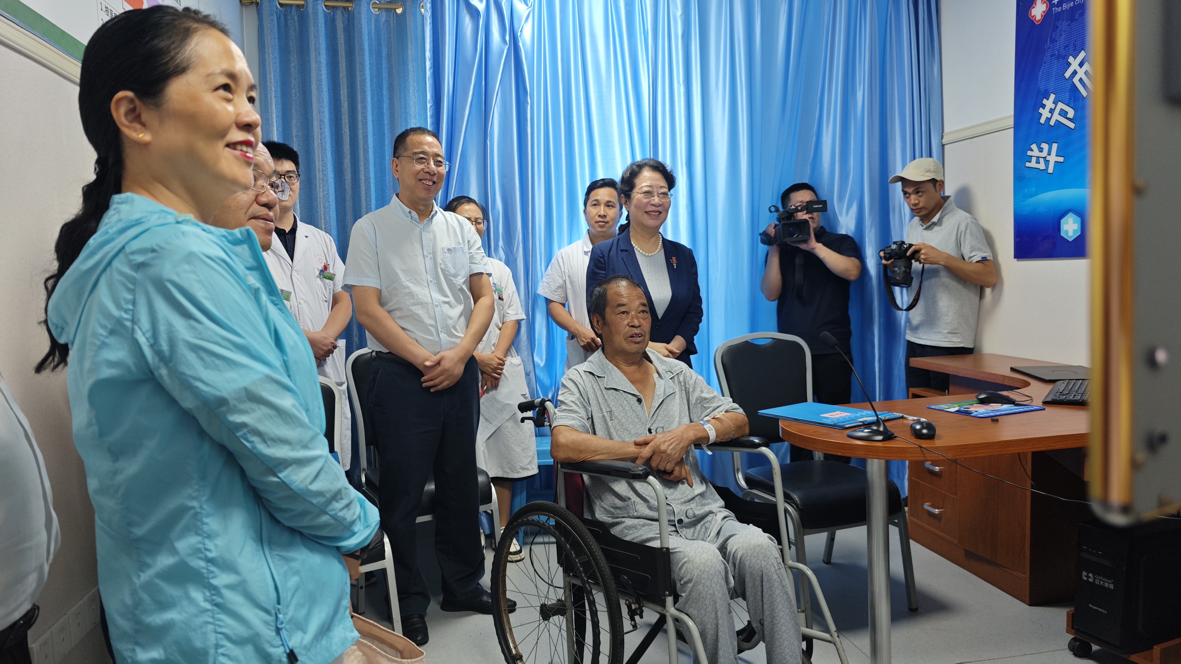 2024.8.29在七星关区人民医院观摩线上诊疗.jpg