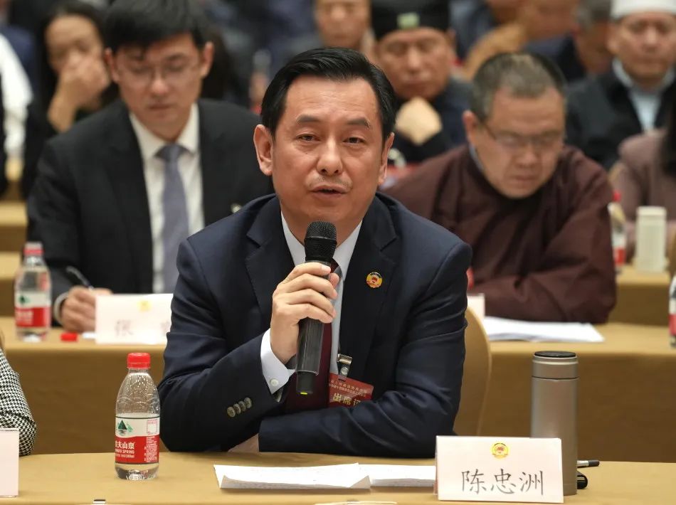 陈忠洲-北京日报.jpg