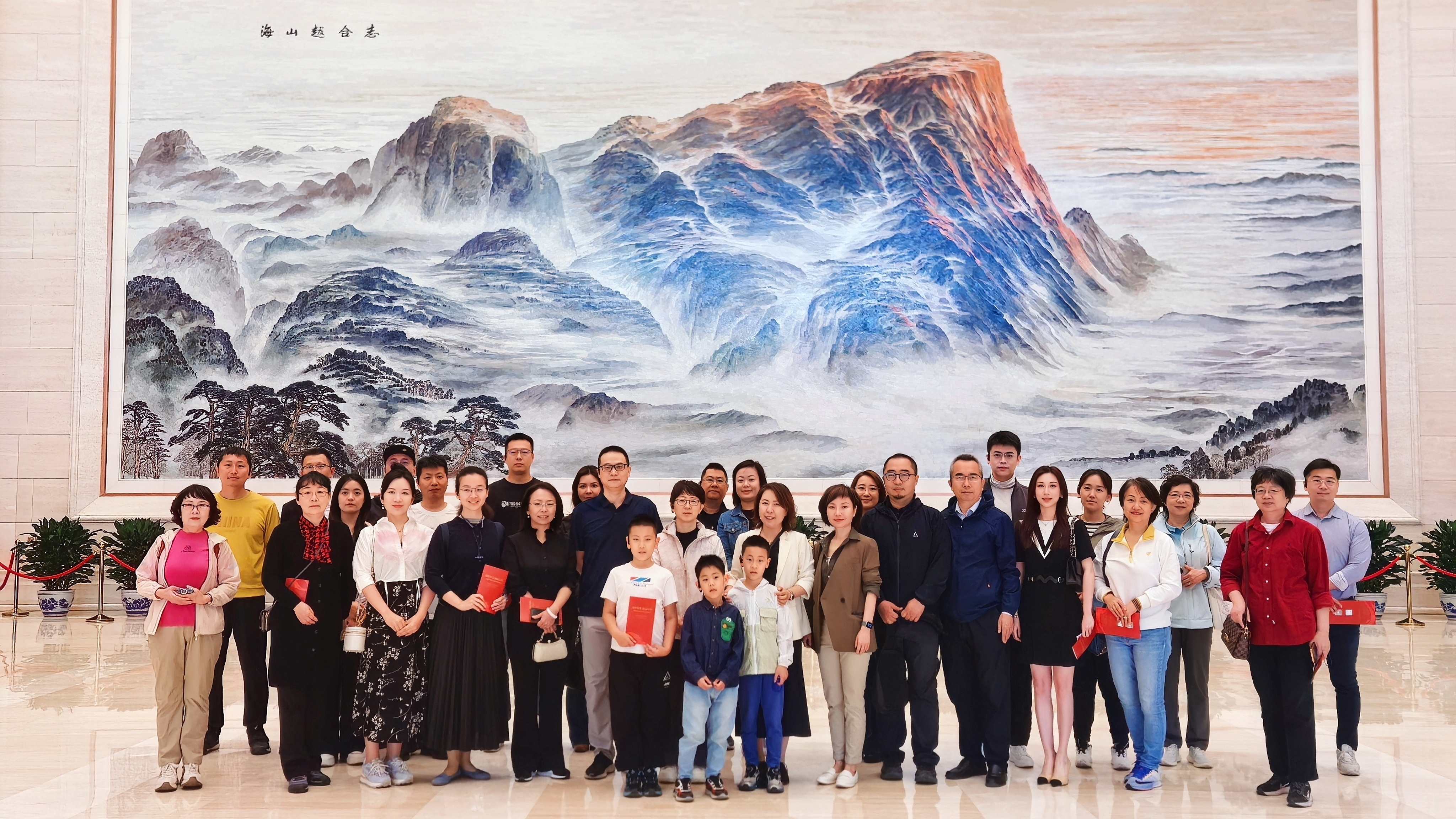 20250518致公党东城区委举办“以文铸魂守初心，以史鉴今谱新篇”——世界博物馆日“京致阅读”活动2_1200.jpg